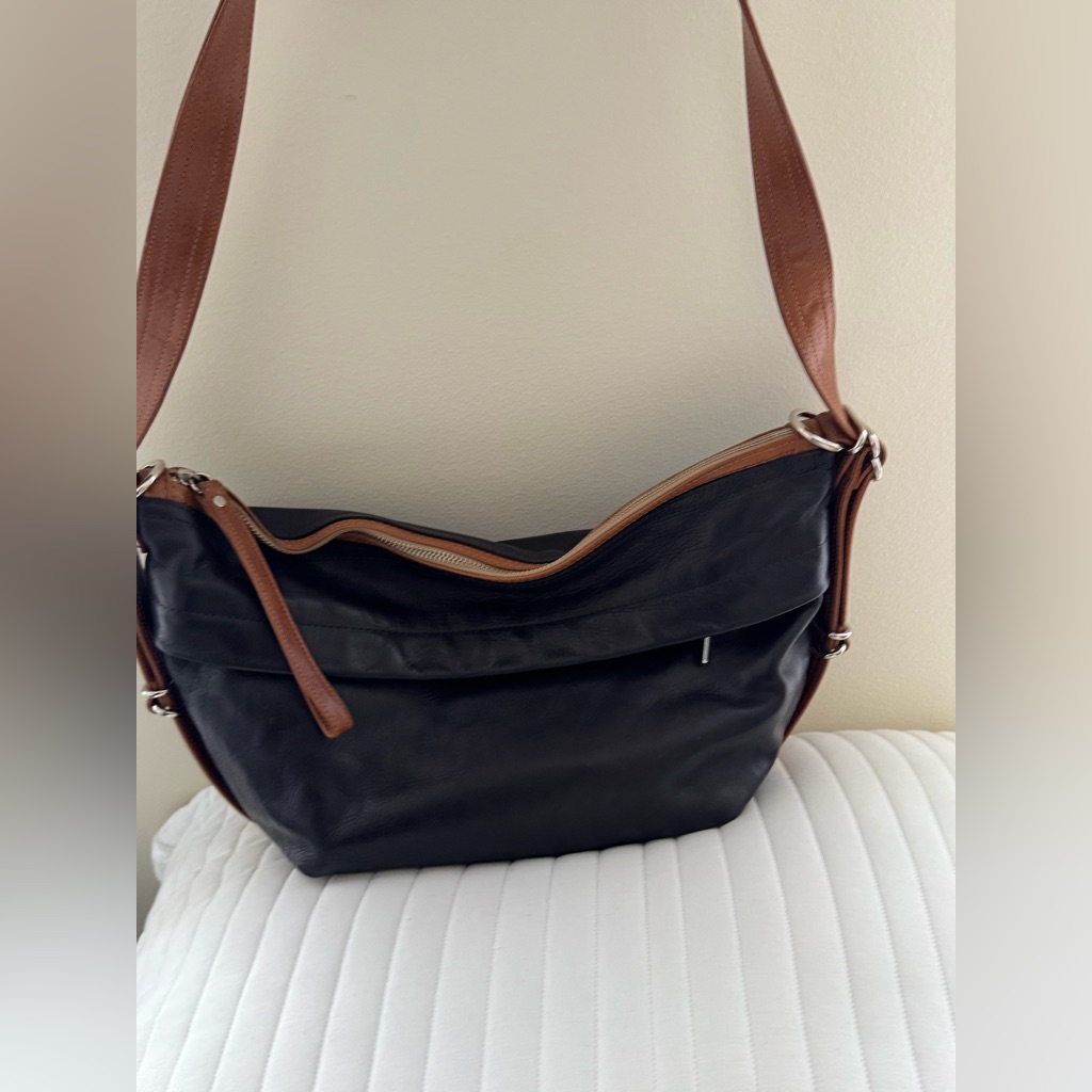 Rough & Tumble Black Leather Small Duffel Single Zip Convertible Bag In Euc